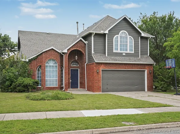 201 N Magnolia Ct, Broken Arrow, OK 74012
