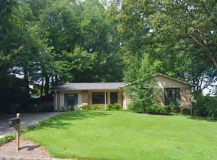 2593 Laurel Ridge Dr, Decatur, GA 30033