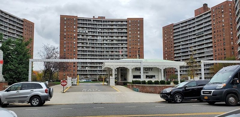 1st image of 61-15 98th St #17A