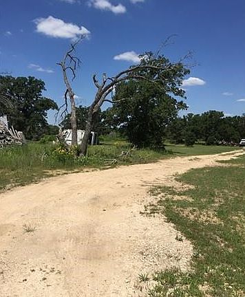 2nd image of 420 County Road 232 Loop