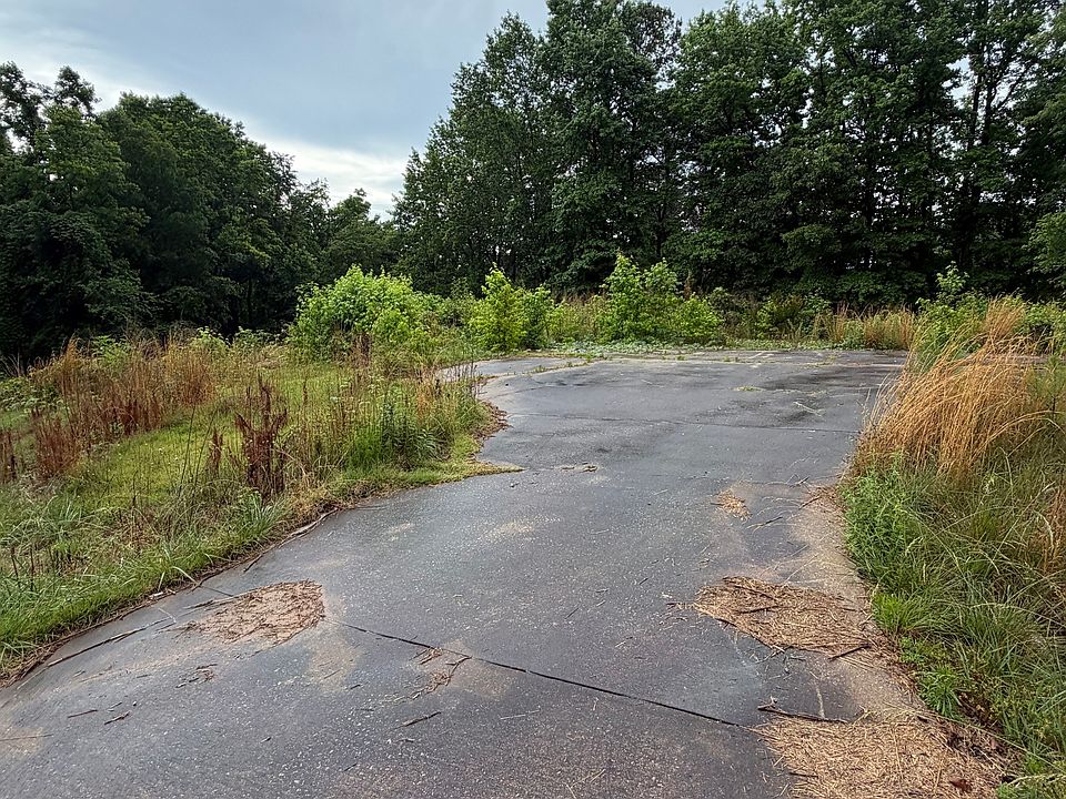 1st image of 2934 Bridge Dr