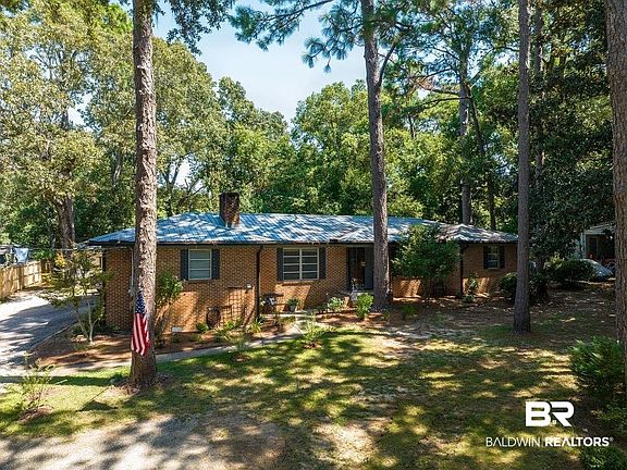 2nd image of 509 Magnolia Ave
