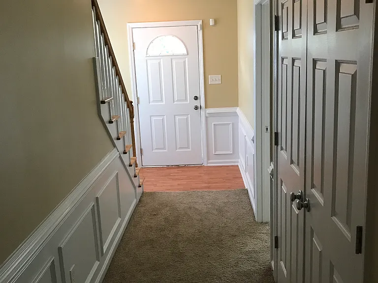 2847 Filbert St — Photo 2