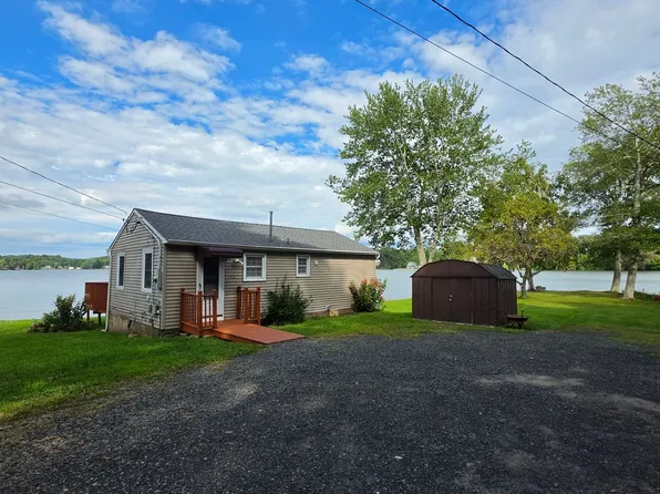112 Mattabeseck Rd, Middlefield, CT 06455