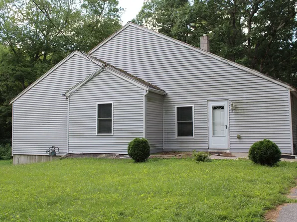 13 Woodward St, Norton, MA 02766