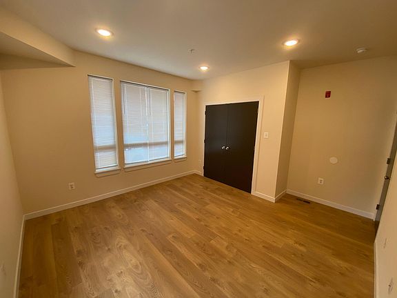 5th image of 5616 Catharine St #1F