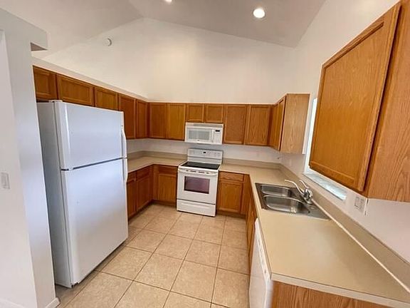 3rd image of 3126 SW Centamino St