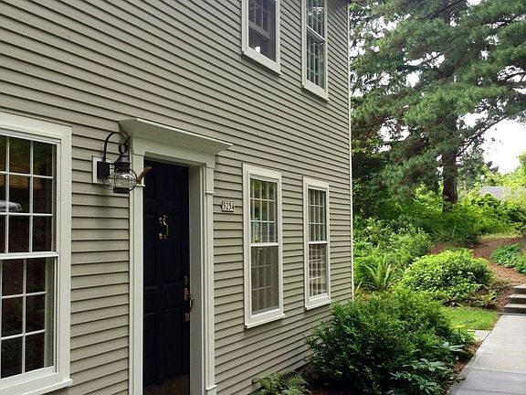 2nd image of 5254 NE Eagle Harbor Dr