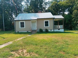 2901 Azalea Dr, Greensboro, NC 27407
