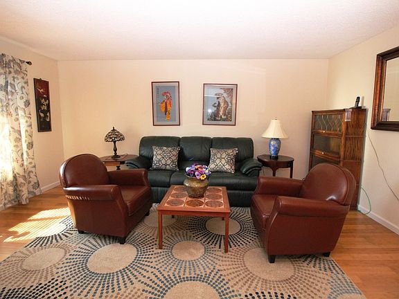 5th image of 6500 Hillsdale Blvd