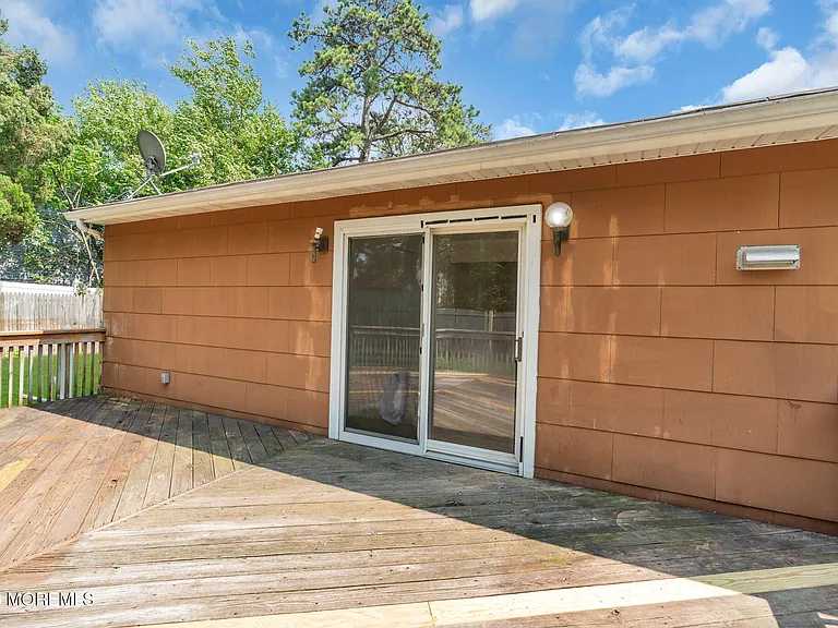 809 Commonwealth Blvd — Photo 45
