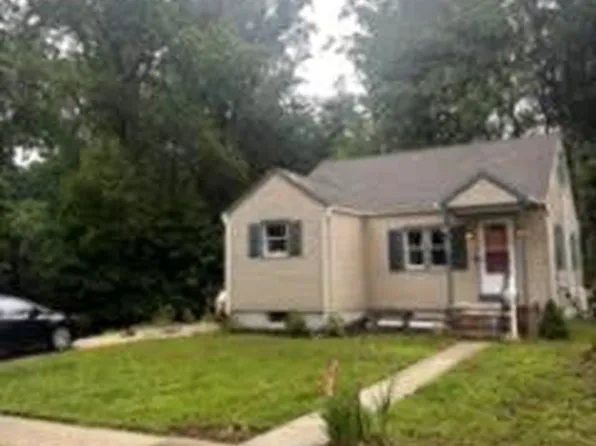 164 Silver Lake Dr, Clementon, NJ 08021