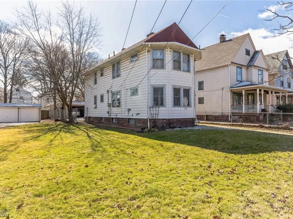 3325 Mapledale Ave, Cleveland, OH 44109