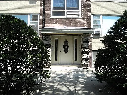 5530 W Lawrence Ave APT 1N photo 1