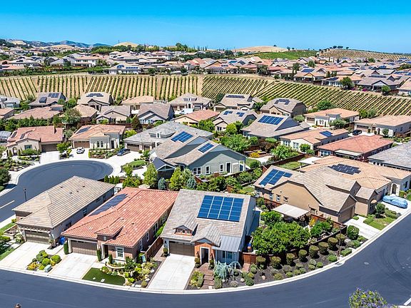 5th image of 2105 Rioja Way