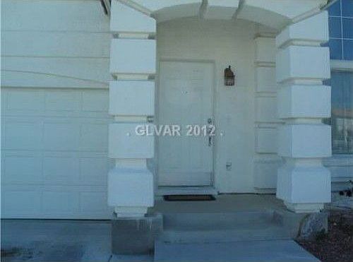 2nd image of 8781 Country Pines Ave