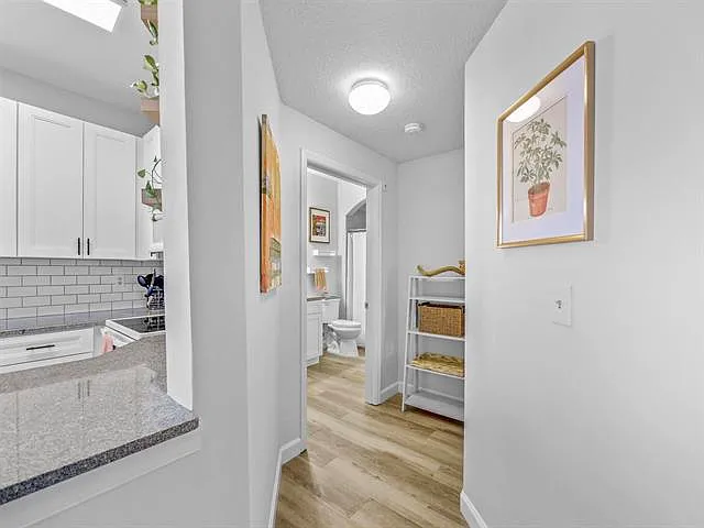 25115 Harbour Vista Cir — Photo 19