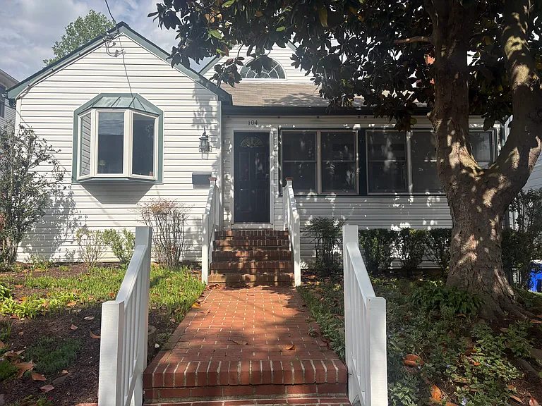 104 Archwood Ave — Photo 13
