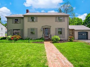 12 Westview Ter, Woburn, MA 01801