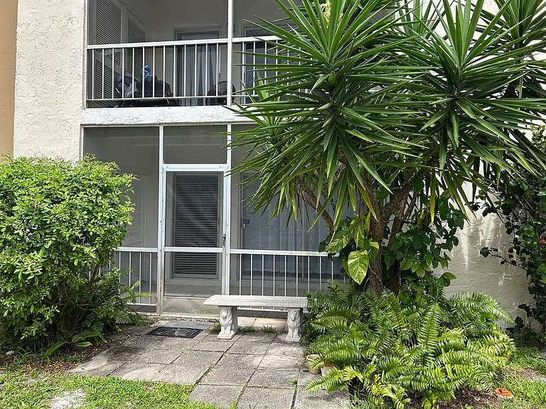 620 NW 13th St #15 — Photo 19