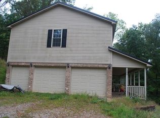 205 Our Rd, Leon, WV 25123