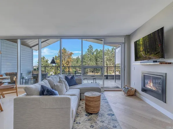 3529 Dolphin Dr #506, Nanoose Bay, BC V9P 9J7