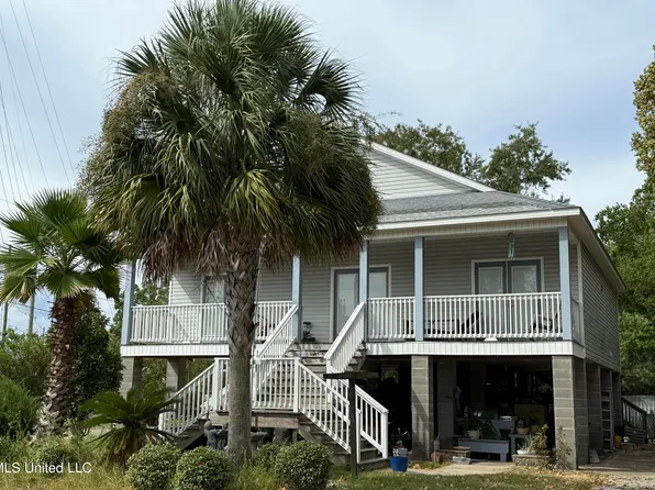 3278 W Race Track Rd, Diberville, MS 39540