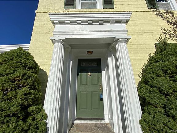 2nd image of 4241 E Genesee St