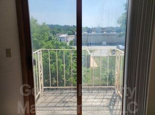 2305 Martin St #2B-1BA-1050SQFT, Eau Claire, WI 54701