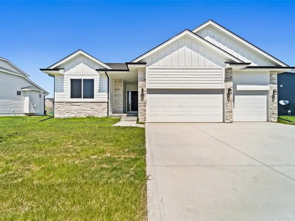 910 Lynne Dr, Adel, IA 50003