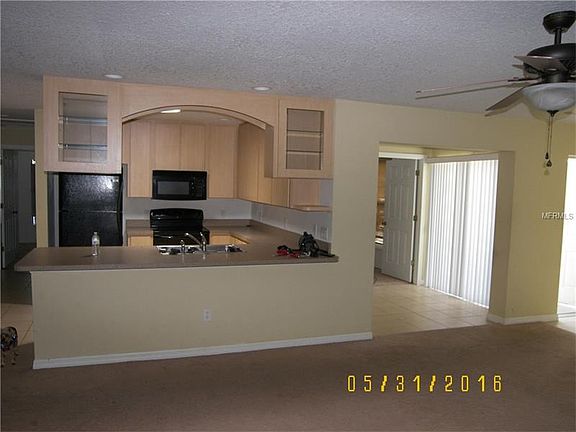 3rd image of 926 Willow Dr #50C