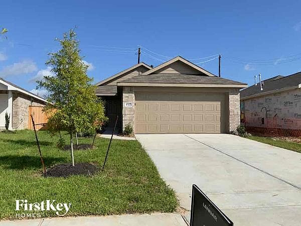 1st image of 4327 Palmetto Ln