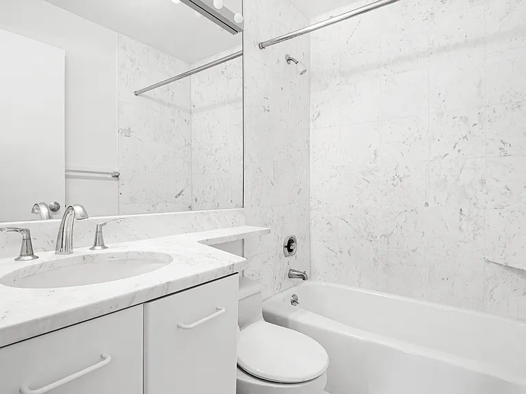 2373 Broadway #1025 — Photo 6