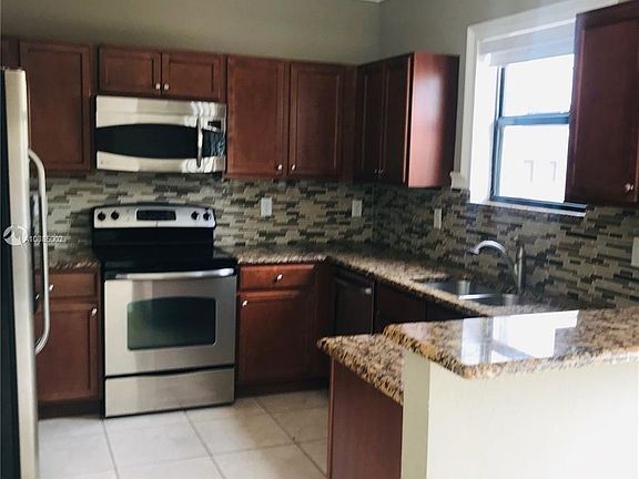 4th image of 15361 SW 119th Ln Unit 15361