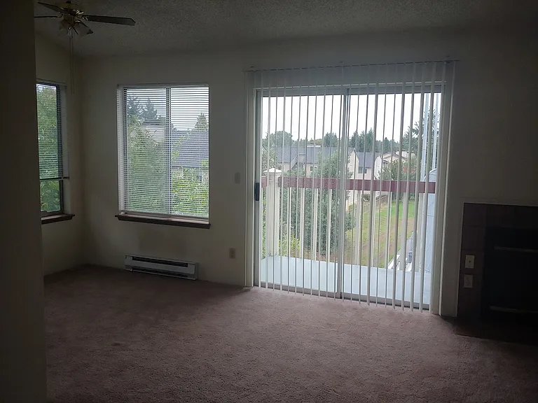 607 S 152nd St #39 — Photo 12