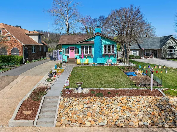 2005 Emoriland Blvd, Knoxville, TN 37917