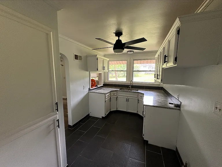 2895 Decamp Rd — Photo 10