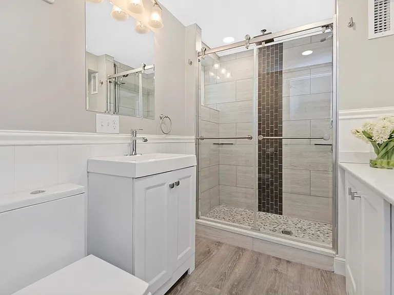 15 Richard St #1 — Photo 15