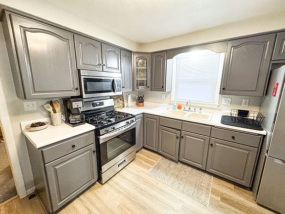 3rd image of 615 W Timothy Dr #615