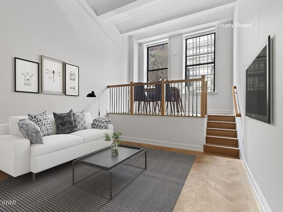 1st image of 275 W 10th St