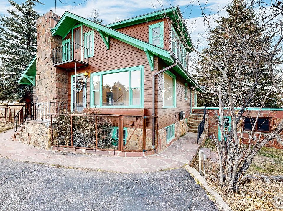 1st image of 720 S Saint Vrain Ave