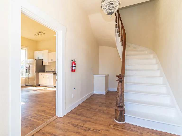 1251 Jefferson St #A — Photo 15