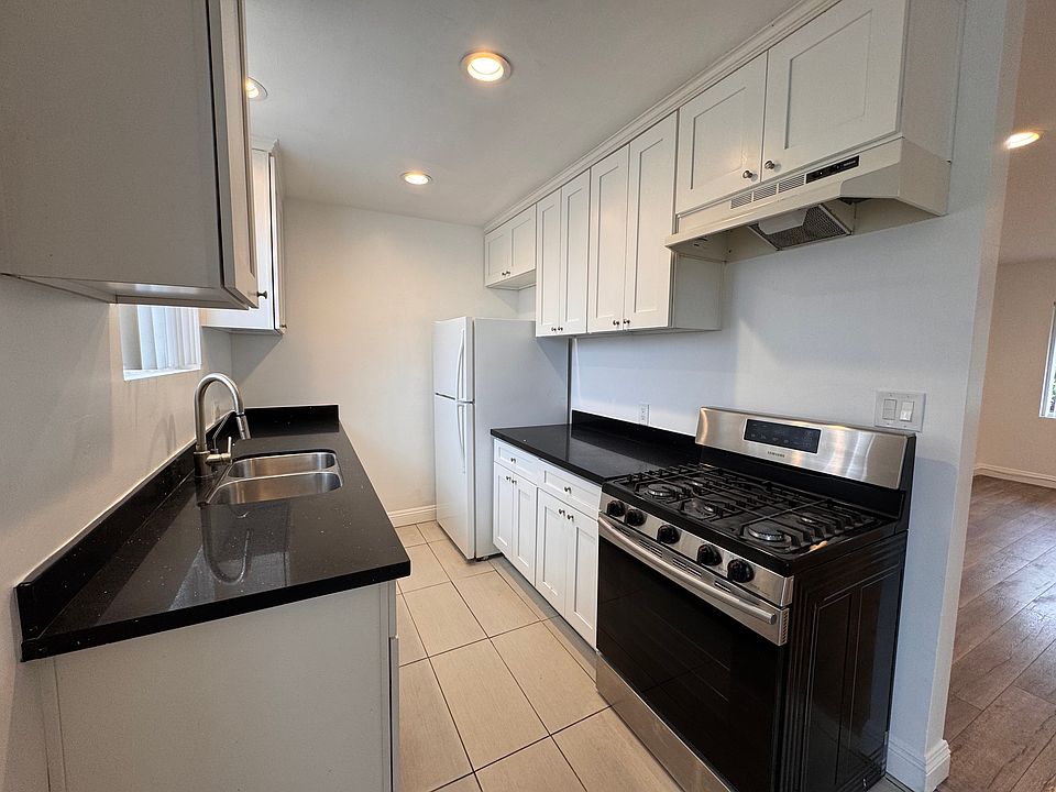 1st image of 7139 Whitsett Ave APT 5