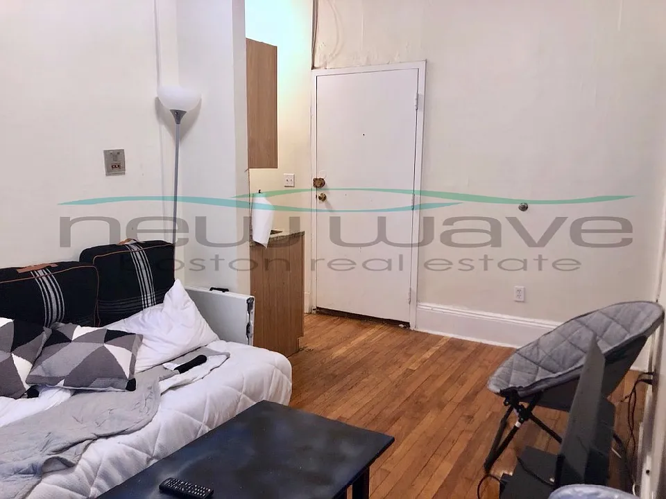 313 Huntington Ave #4B