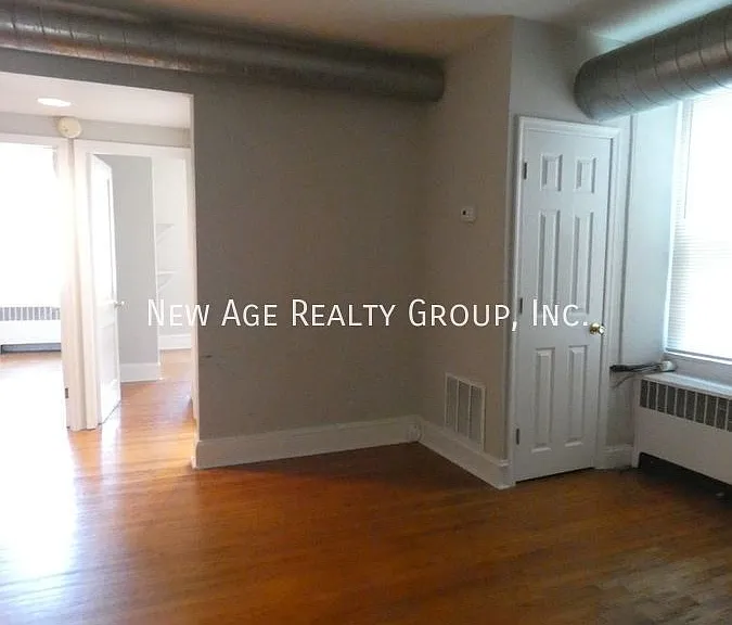 521 S 42nd St #3 — Photo 10