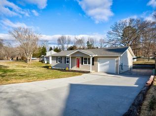 7606 Foxglen Blvd, Knoxville, TN 37918