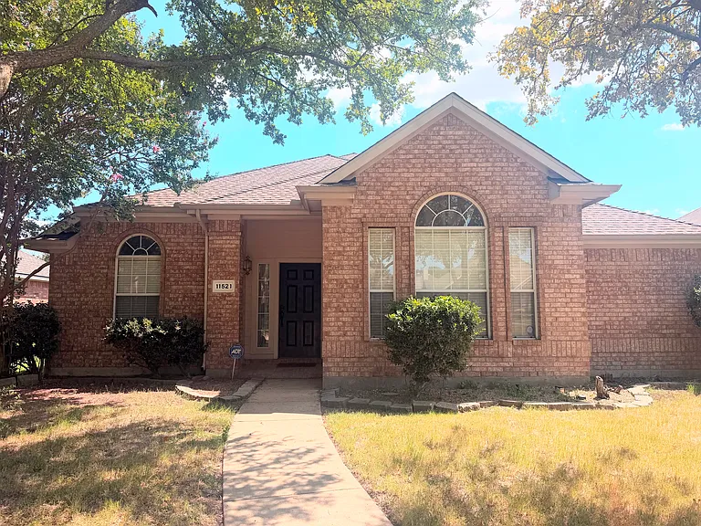11521 Blanchard Dr — Photo 3