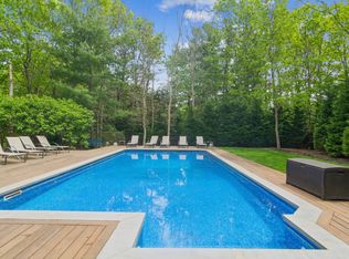 21 Fernwood Dr, Wainscott, NY 11975