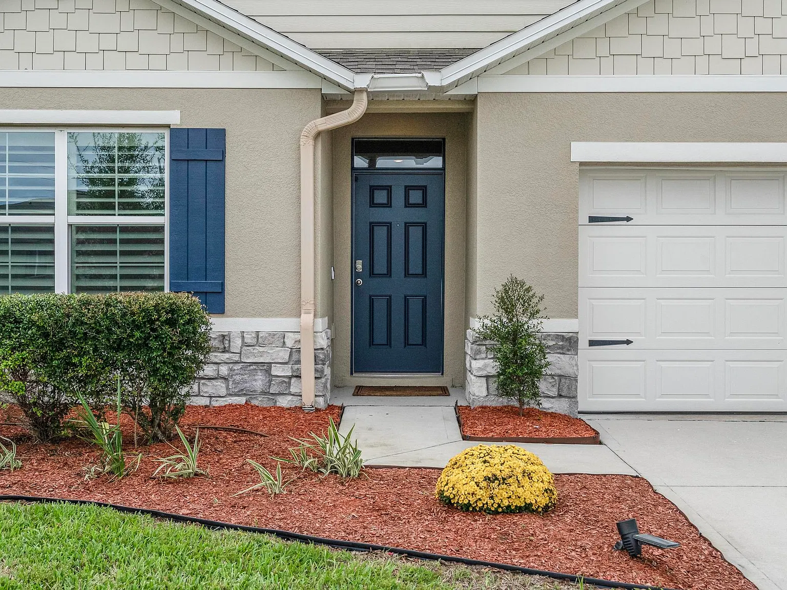 4 bed, 1846 sqft, $2,400 — Photo 4