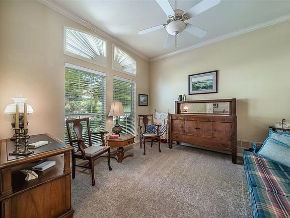 4th image of 1016 Broken Crest Dr